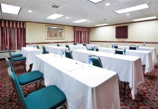 фото отеля Holiday Inn Express Wixom