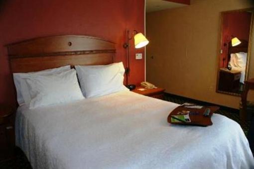 фото отеля Hampton Inn Mountain Home