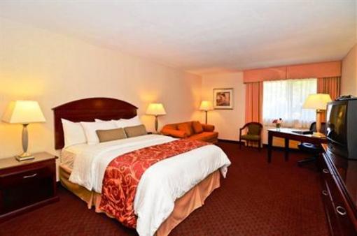 фото отеля BEST WESTERN West Covina Inn