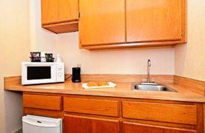 фото отеля BEST WESTERN West Covina Inn