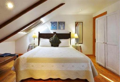 фото отеля Centre Ville Guest House Franschhoek