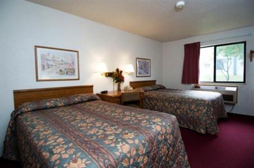 фото отеля Americas Best Value Inn & Suites International Falls