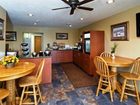 фото отеля Americas Best Value Inn & Suites International Falls