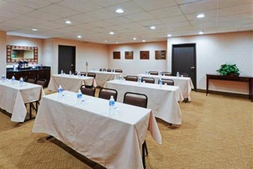 фото отеля Holiday Inn Express Hotel And Suites Ashtabula
