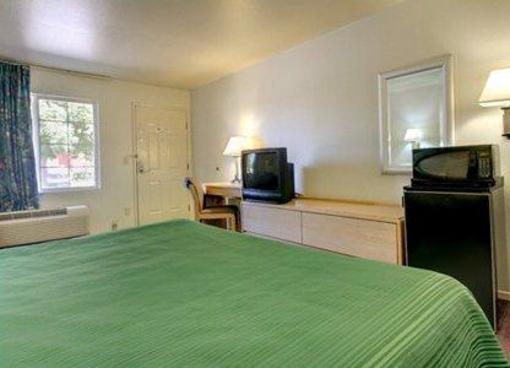 фото отеля Quality Inn State University Fresno (California)