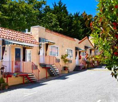 фото отеля Alpine Inn & Suites