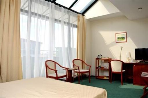 фото отеля Hotel Dan