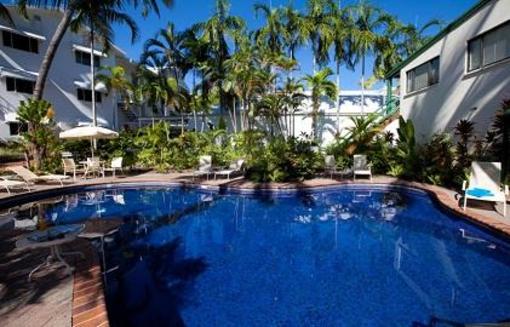 фото отеля Latitude 16 Port Douglas Coral Apartments