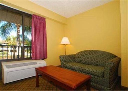 фото отеля Quality Inn Orlando Airport
