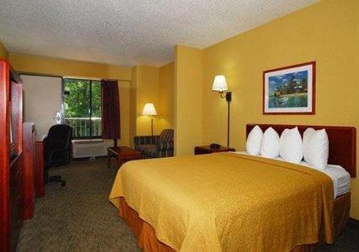 фото отеля Quality Inn Orlando Airport
