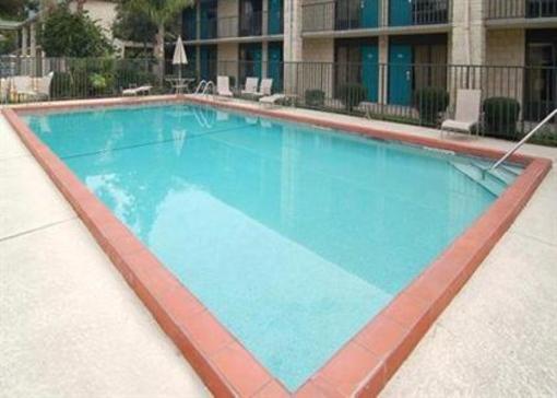 фото отеля Quality Inn Orlando Airport