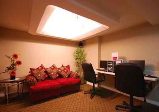 фото отеля Quality Inn Orlando Airport