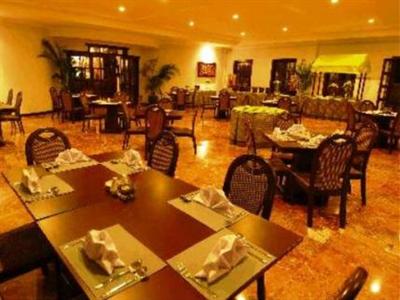 фото отеля Hotel Merdeka Kediri