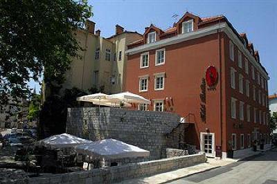фото отеля Hotel Bastion