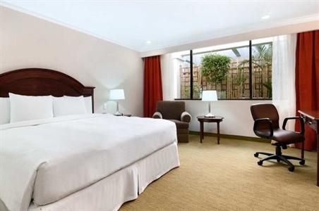 фото отеля Hilton Mexico City Airport