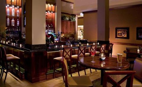 фото отеля Hilton Garden Inn Milwaukee Park Place
