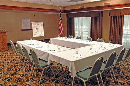 фото отеля Hampton Inn & Suites Youngstown