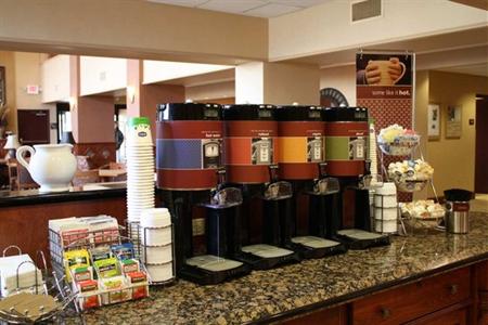 фото отеля Hampton Inn & Suites Youngstown