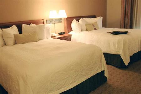фото отеля Hampton Inn & Suites Youngstown