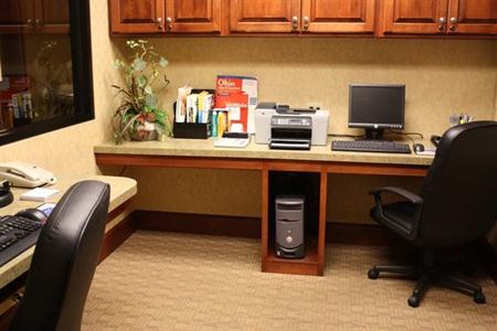 фото отеля Hampton Inn & Suites Youngstown