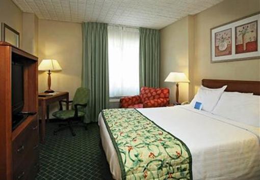фото отеля Fairfield Inn Syosset Long Island