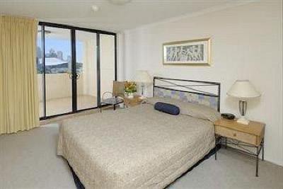 фото отеля Central West End Apartments Brisbane