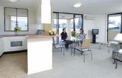 фото отеля Central West End Apartments Brisbane