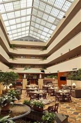 фото отеля Embassy Suites Hotel Boston Marlborough