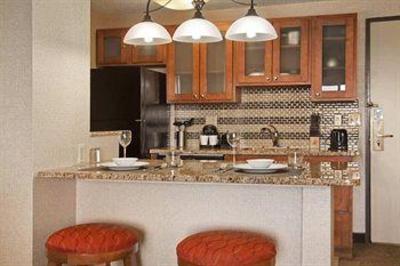фото отеля Embassy Suites Hotel Boston Marlborough