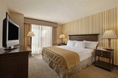 фото отеля Embassy Suites Hotel Boston Marlborough