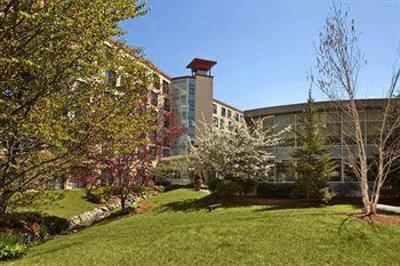 фото отеля Embassy Suites Hotel Boston Marlborough