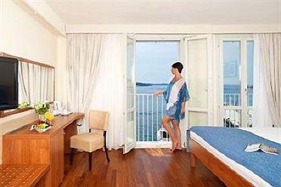 фото отеля Valamar Riviera Hotel & Residence