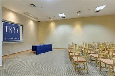 фото отеля Tryp Porto Centro