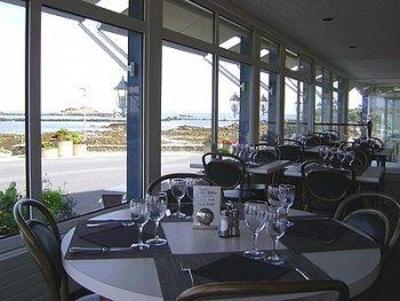 фото отеля Hotel Bellevue Roscoff
