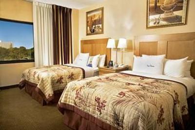 фото отеля Doubletree Guest Suites in the Walt Disney World Resort