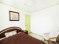 Dustin Guest House