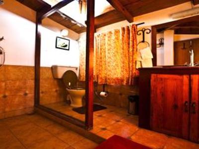 фото отеля Two Chimneys Lodge