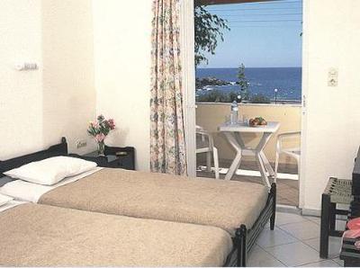 фото отеля Mary Beach Apartments Sfakia