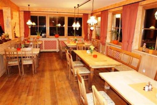 фото отеля Gasthof Chiemseefischer Grabenstätt