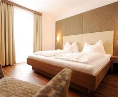 фото отеля Hotel Weingut Rosenhof