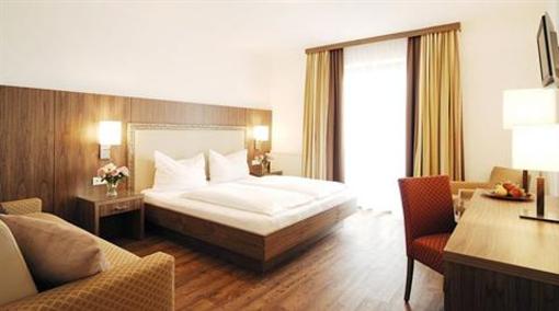фото отеля Hotel Weingut Rosenhof