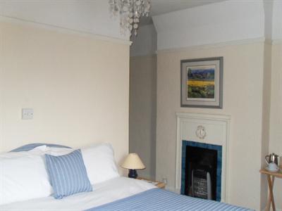 фото отеля The Kings Head Hotel Bungay