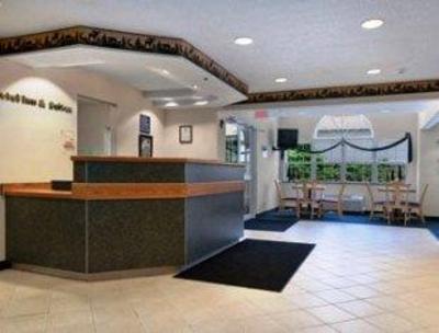 фото отеля Microtel Inns & Suites Marienville