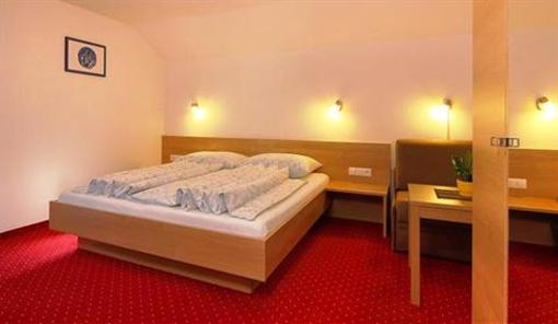 фото отеля Haus Hubertus Pension