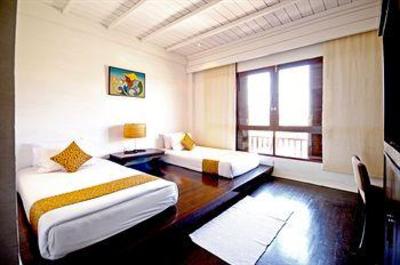 фото отеля Iyara Beach Hotel & Plaza