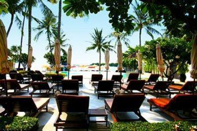 фото отеля Iyara Beach Hotel & Plaza