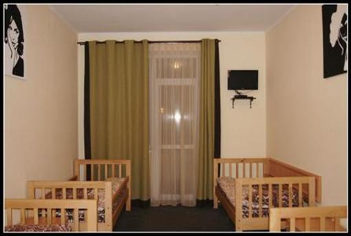 фото отеля Hotel LeoCity Chornovola