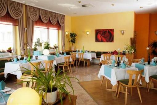 фото отеля Hotel & Restaurant Pfefferminzbahn Kölleda