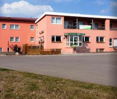 фото отеля Hotel & Restaurant Pfefferminzbahn Kölleda