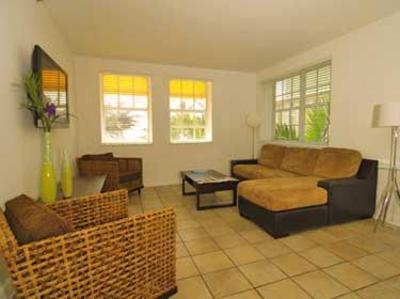 фото отеля Pelican Suites on South Beach